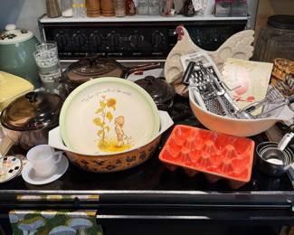 Pyrex, Holly Hobby plates, egg plates