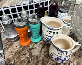 Vintage Royal Sealy Blue Floral Ceramic Measuring Cups and Mid-Century Shakers Set