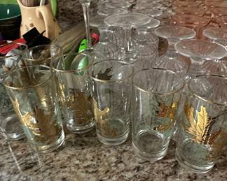 Vintage Frosted Gold Leaf Maple Leaf Tumbler Glasses Set