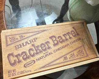 Kraft Cracker Barrel Natural Cheddar Cheese Wooden Crate