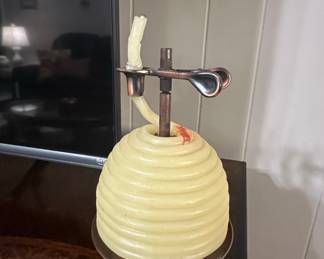 Candle by the Hour Beehive Candle with Mechanical Bird