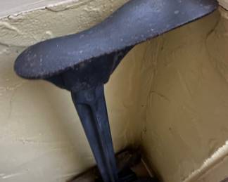 Antique Cast Iron Cobbler's Shoe Last Stand with Anvils