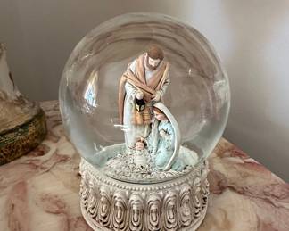 Nativity Scene Musical Snow Globe