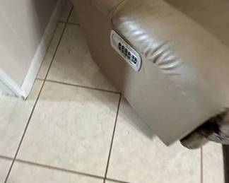 La-Z-Boy Pinnacle Power Recliner