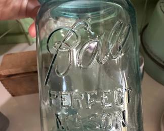 Ball "Perfect Mason" Blue Glass Mason Jar with Lid
