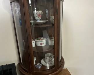 Antique Tiger Oak Curio Cabinet with Curved Glass Doors and Claw Feet