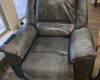 Genuine leather electric recliner 