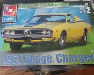 Vintage AMT 1971 Dodge Charger model car - never put together