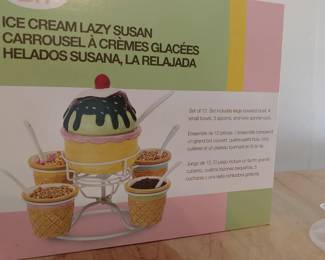 NIB ice cream lazy susan
