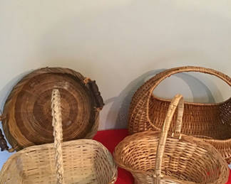 Lot 84: Assorted Woven Baskets
