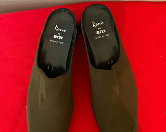 Lot 181: Rene by Ara brown suede slip-on mules size 37