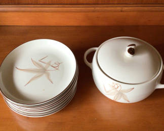 Lot 210: Winfield White porcelain dinnerware set with floral motif (plates and lidded tureen)