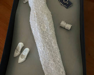 Lot 234: Princess  Diana’s White lace gown with accessories 