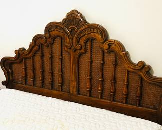 MCM Thomasville Q or F HB $145