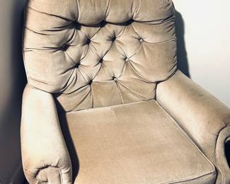 MCM Tufted Chair / $20