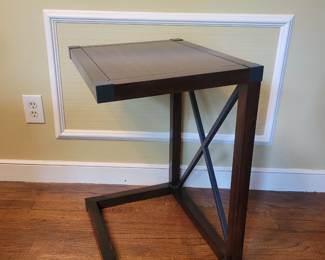 Over arm / edge table