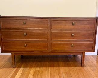 Vintage Early 1960s Solid Wood Dresser Drawer (short)  Dixie Chest, comes with attachable mirror (not shown), sold as a set with other Dixie Chest