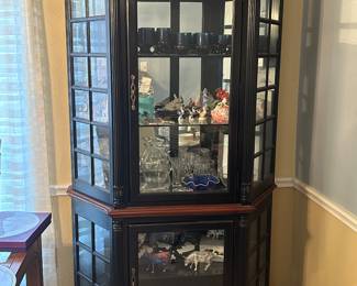 China cabinet 