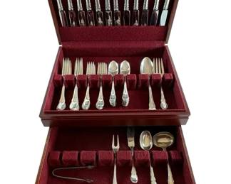 002 Lunt Silver Modern Victorian Sterling Flatware Service of 12 with Chest
