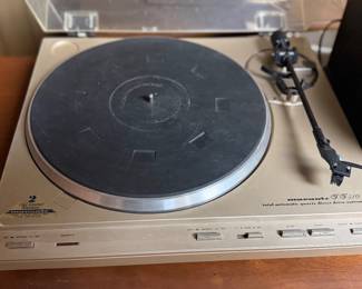 Marantz 510 record player