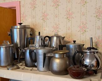 Coffee pots / percolators