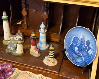 Ceramic lighthouse figures