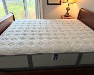 Sleigh bed mattress