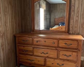 Wooden Dresser/mirror