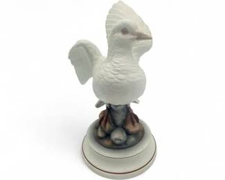 Lot 425  Vintage Porcelain White Dove Figurine