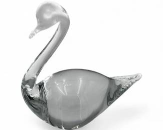 Lot 975  Clear Art Glass Swan Figurine
