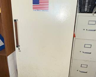 Vintage Kelvinator Refrigerator