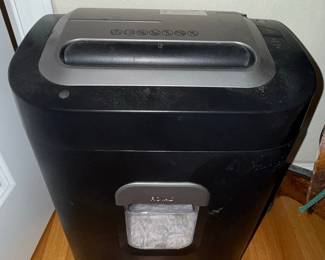Royal 1620MX Paper Shredder