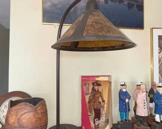 Mica Lamp Co. Arts and Crafts Style Table Lamp with Mica Shade