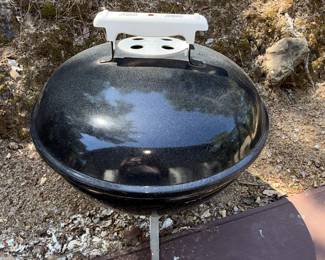 Weber Kettle Charcoal Grill