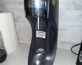 SodaStream Spirit Sparkling Water Maker