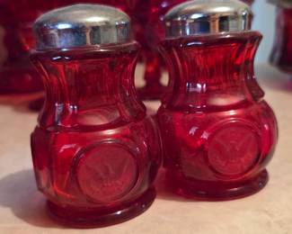 Fostoria shakers