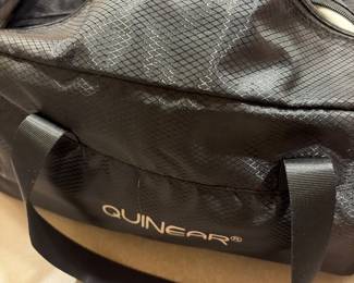 Quinear leg compression machine
