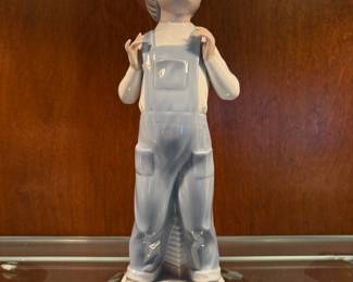 "Boy from Madrid" 4898, Lladro Collection with Original Boxes