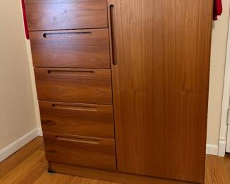 1970s Danish Vintage Bedroom Furniture Teak Dresser