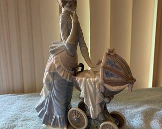 "Baby's Outing" 4938, Lladro Collection with Original Boxes