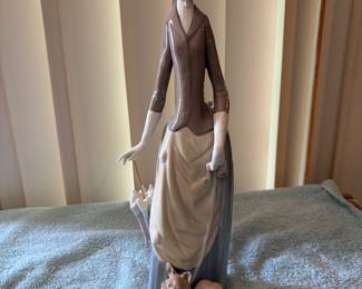 "Lady with Dog and Umbrella" 4761, Lladro Collection with Original Boxes