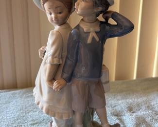 "Puppy Love" 1127, Lladro Collection with Original Boxes