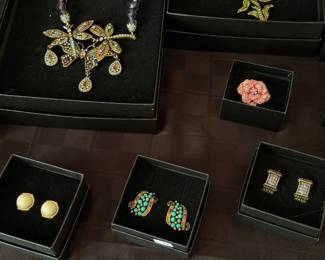 Heidi daus earrings