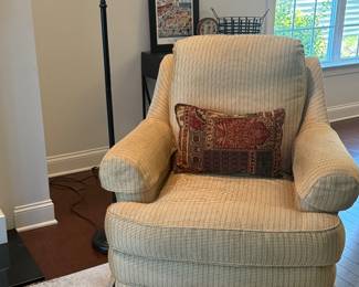 Sherrill arm chair