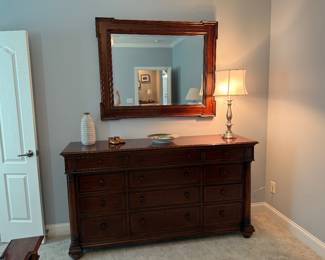 Thomasville dresser with mirror 