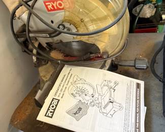 Ryobi 10-inch Compound Miter Saw TS1340