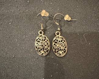 Filigree Oval Earrings with Rhinestones
