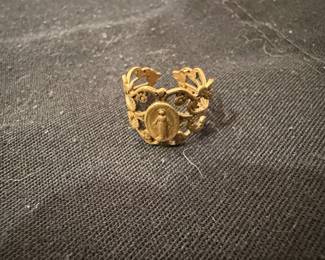 Vintage Miraculous Medal Ring, Gold-Toned Openwork Floral Design