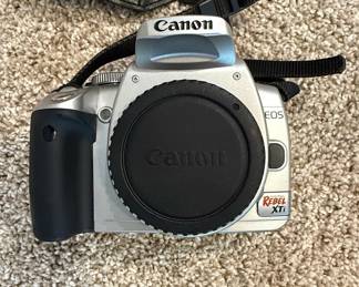 Canon EOS Digital Rebel XTi DSLR Camera