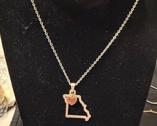 Missouri Outline Necklace with Heart Charm